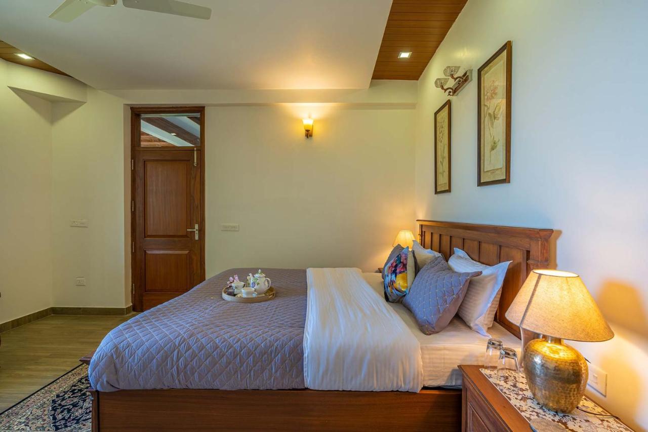 Stayvista At Floradale W Jacuzzi & Wood-Fire Pizza Kasauli Exterior photo