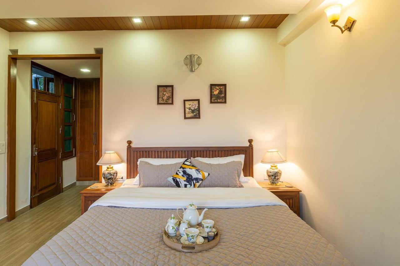 Stayvista At Floradale W Jacuzzi & Wood-Fire Pizza Kasauli Exterior photo